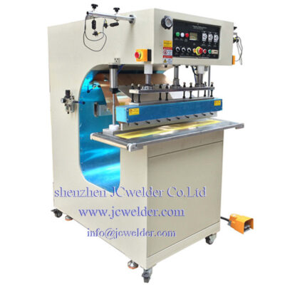 stable welding machine on the working process